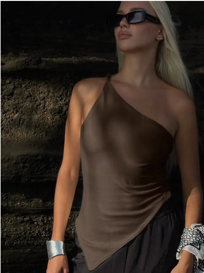 SOLYVIA T-Shirt Solid Color Single Shoulder Fit Top