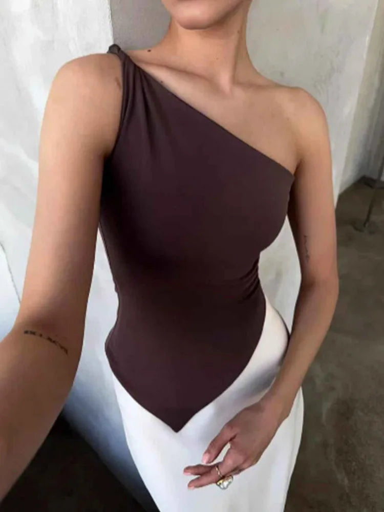 SOLYVIA T-Shirt Solid Color Single Shoulder Fit Top